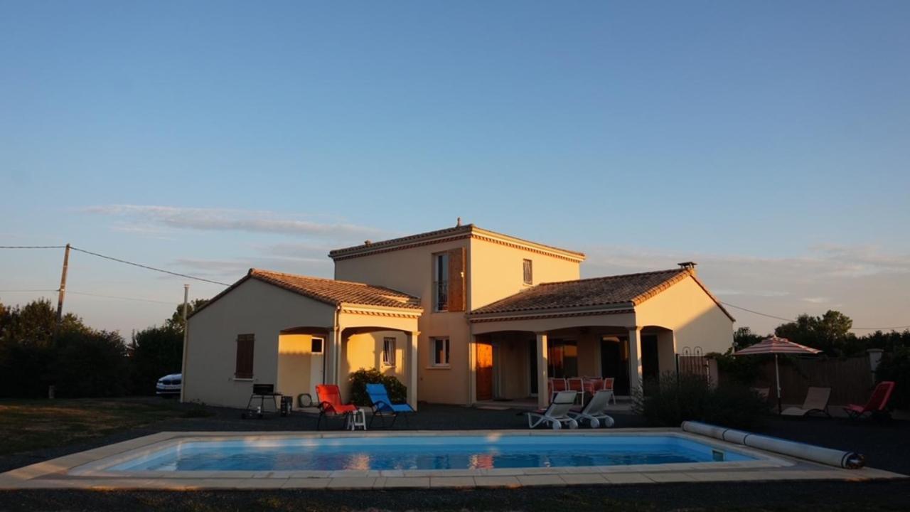 Villa Le Chant Du Moulin - Maison Avec Piscine La Caillère Exterior foto